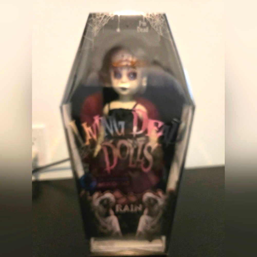 Living Dead Dolls 2016 Con Exclusive-Rain